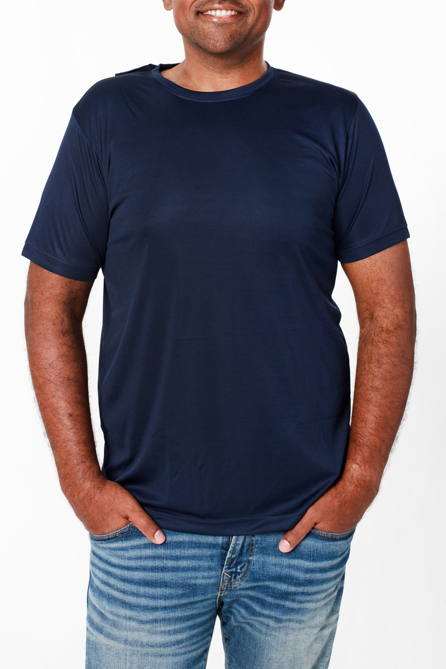 Men's Adaptive Open Back Round Neck T-shirt